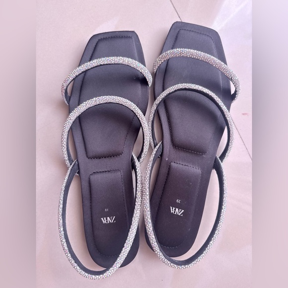 Zara Women's Sandals in Black Silver Accents Zara RHINESTONE FLAT SANDALS 39 - Picture 10 of 10